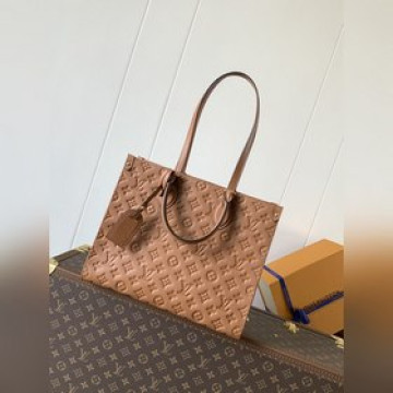 女款_頂級原單，變碼芯片M12775棕色本款 OnTheGo 中號手袋以複古硬箱為靈