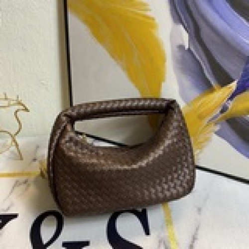 原版皮bottega veneta#最新設計編織打結tote包還保留了bv一直原