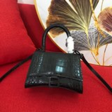 鳄魚紋 迷你，Balenciagα全新推出了帥爆的Hourglass沙漏兩用腰包