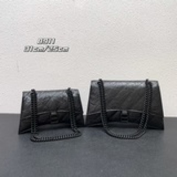 【頭層油蠟皮】Balenciag*最新 Crush 包款強勢登場！高級感滿滿上