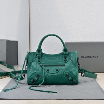 2026Balenciaga款 顔色機車包經典系列重現，時尚潮流，比舊版更簡潔大