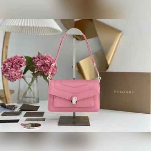 BVLGARI 【B家】新品 EAST-WEST2022年夏季最新包包系列！此