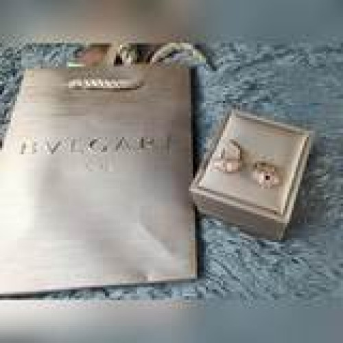 寶格麗 bvlgari serpenti 蛇系列多多蛇耳釘耳拍 鑲嵌祖母綠 ，白