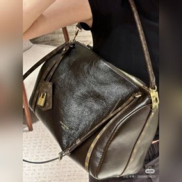 頂級原單 163變碼芯片 對版開發 型號：M26359油蠟皮中號，本季 Expr