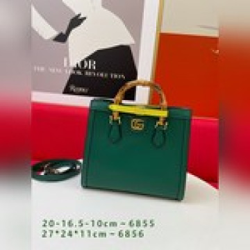 新款出貨，顔色齊全大小 尺寸gucci托特包融合了竹節提手和雙G配件兩個具有辨識