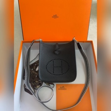 現貨實拍 伊芙琳黑色銀扣 半手工蜜蠟線縫制，小號17cm彩色肩帶