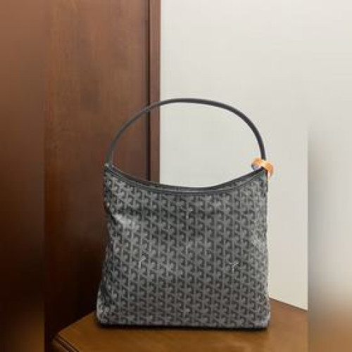 頂級原廠皮免稅版~代購級高版本~ Goyard（戈雅）腋下包等待以久最新爆款