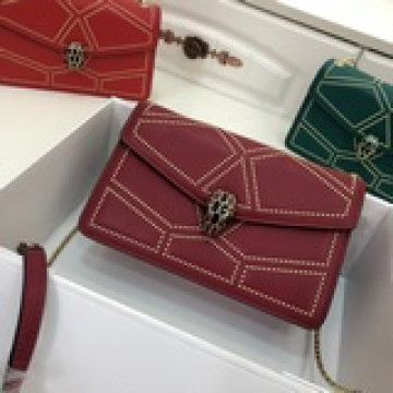 【BVLGARI 寶格麗】2023 新款以都市街頭藝術為設計靈感，汲取街頭塗鴉式