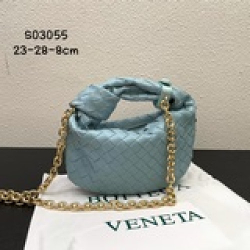 BV秋冬新款鍊條jodie。Bottega Venetal的Mini Jodi