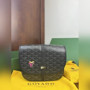 頂級進口原廠皮免稅版本goyard Belvédère 小號單扣郵差包配有靈巧的