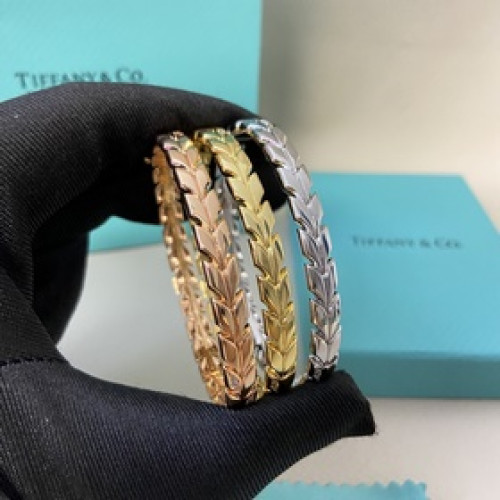 蒂芙尼手镯 新品鑲鑽樹葉手镯