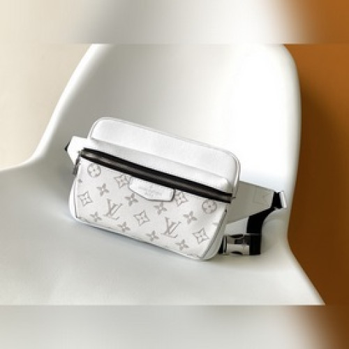 頂級原單 M30247 白色 限量版 Outdoor 腰包糅合 Monogram