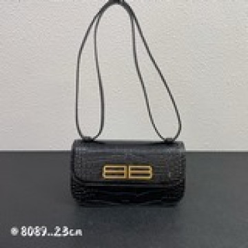 Balenciag gossip 出新 腋下豆腐包 通勤的硬挺版型 内裡多隔層