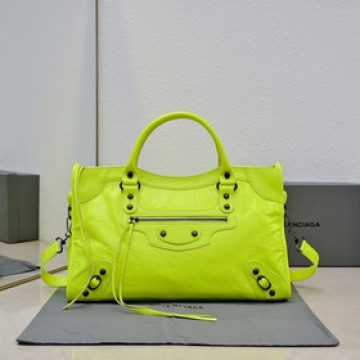 2026Balenciaga款機車包經典系列重現，時尚潮流，比舊版更簡潔大方，輕