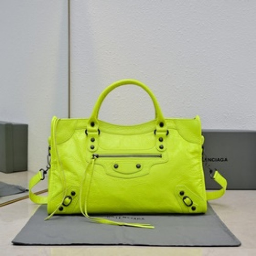 2026Balenciaga款機車包經典系列重現，時尚潮流，比舊版更簡潔大方，輕