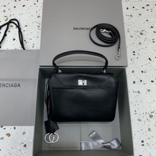[現貨] Balenciag rodeo mini [黑色銀扣] 哒哒哒，min