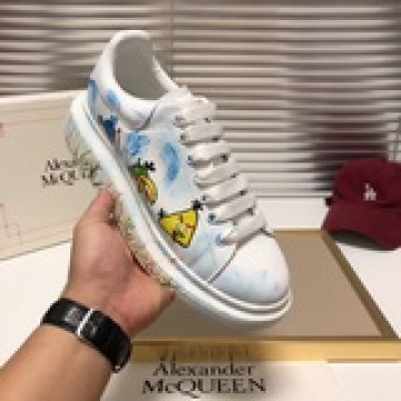 獨家潮牌現貨——【AIexanderMcQUEEN】麥昆——新款，情侶款，獨特工