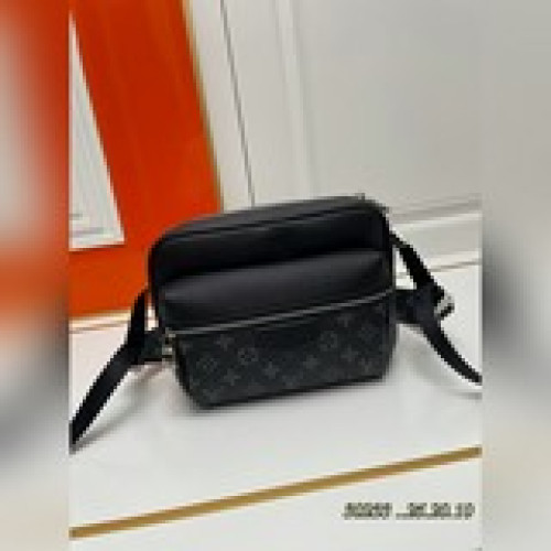 m30233 m30241 m30243  43845 outdoor 郵差包内