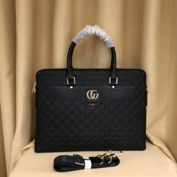 頂級gucci款最爆款男士休閑公文包 斜跨雙用意大利進口頂級牛皮無可挑剔的五金配