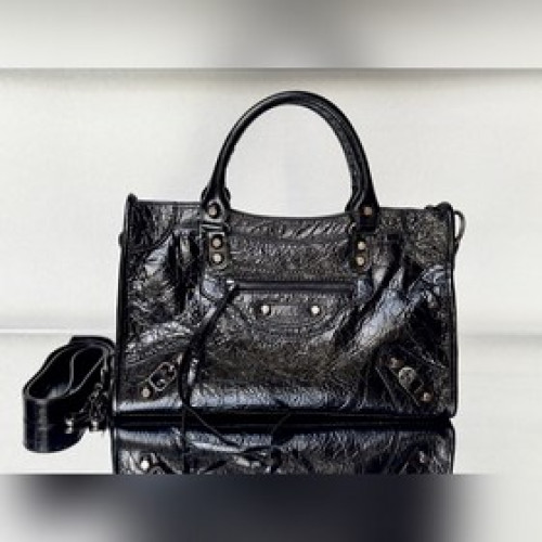 Balenciaga city 小號黑色，黑扣 經典機車包 巴黎世家最具标志性手