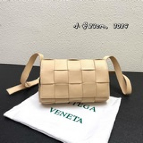 小號23*5*15 b家cassette新款編織 斜挎/四方方的包型搭配經典編織