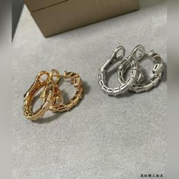 寶格麗高級精工版頭尾鑽細蛇耳拍玫瑰金白金黃金現貨 真香系列... 實物簡單大方