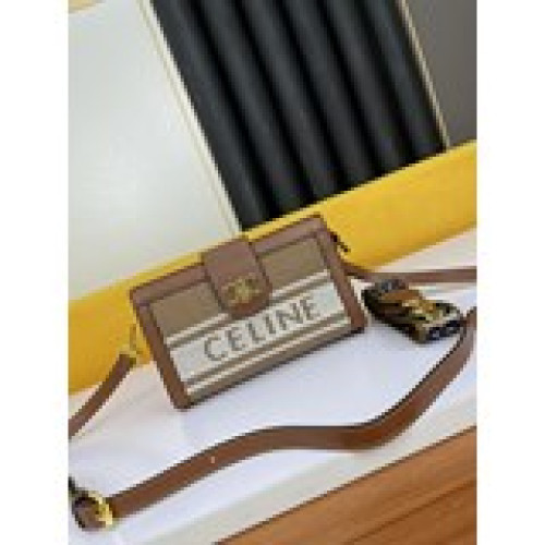 賽琳 celine 新品folco 标志印花郵差包 男士款 尺寸：22
