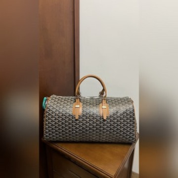 頂級進口原廠皮免稅版本GOYARD BOSTON旅行包是短途出遊的理想伴侶。采用