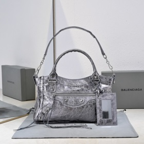Balenciaga長款腋下包，尺寸：34 cm*20 cm*7 cm，顔色：複