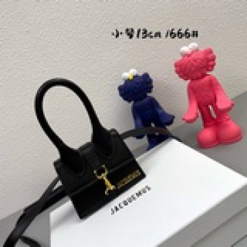 jacquemus 新款 配禮品盒、鎖頭口紅包 來啦 依舊是可愛 又mini得