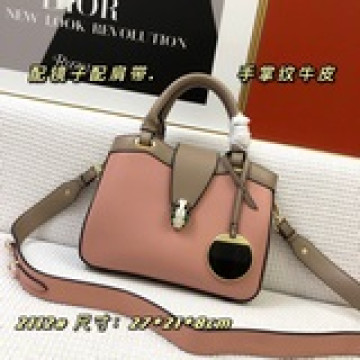 《高品質》新款2112#手掌紋配色。搭配鏡子+ 原版五金，點綴serenti黑色
