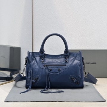 2026Balenciaga款 顔色，機車包經典系列重現，時尚潮流，比舊版更簡潔
