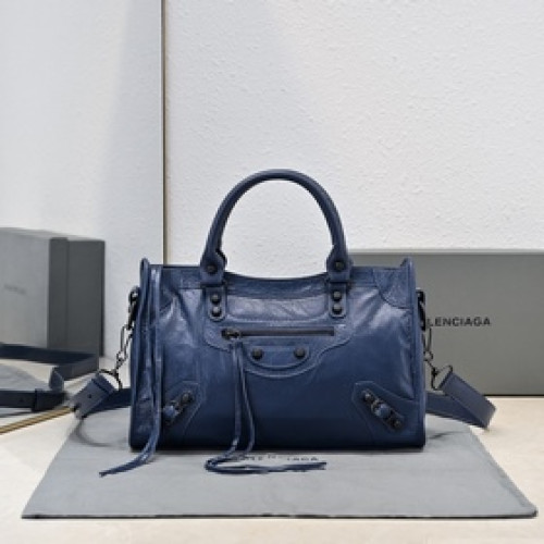 2026Balenciaga款 顔色，機車包經典系列重現，時尚潮流，比舊版更簡潔