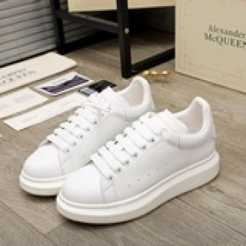 商品商标：Alexander McQueen 「 麥昆」休閑鞋正碼碼數?
