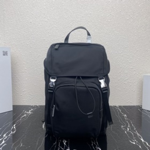 [頂級原單]Prada新款降落傘雙肩背包 經典2VZ135三角唛 采用進口降落傘