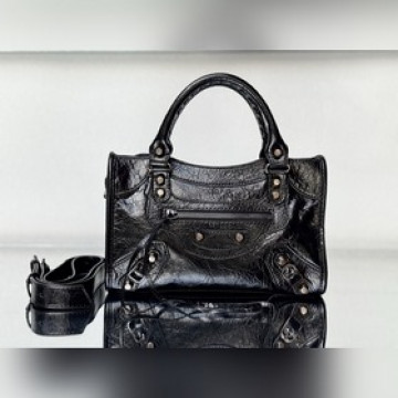 Balenciaga city 迷你黑色，黑扣 經典機車包 巴黎世家最具标志性手