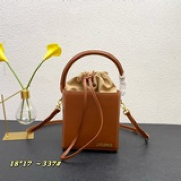 jacquemus Le seau carre 方形水桶包出貨 全新一季出的單