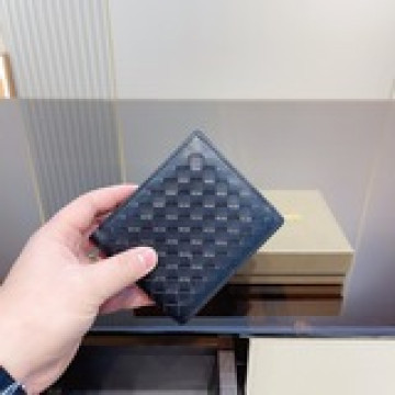 配禮盒  Bv 卡包 超精緻又能裝，真香a！喜歡小包的妹子們看過來~ 總之就是