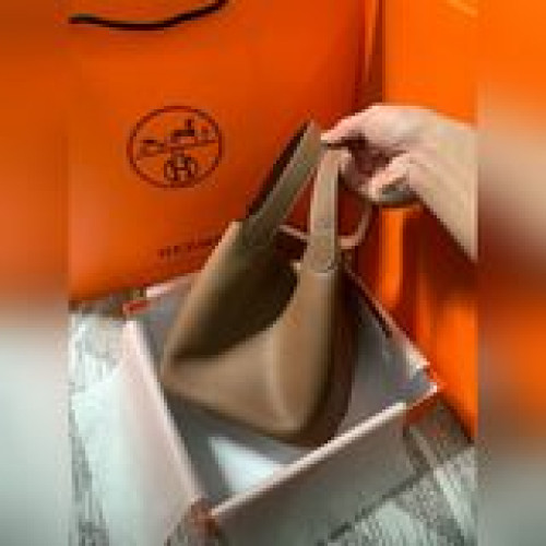 實拍 picotin lock 18cm金扣   菜籃子作為入門級首選 一直以為