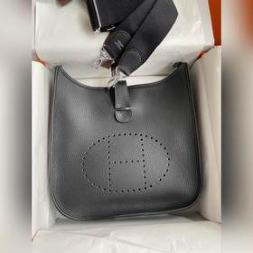 現貨：Evelyn依夫琳28cm 進口TC皮 黑色 銀扣蠟線