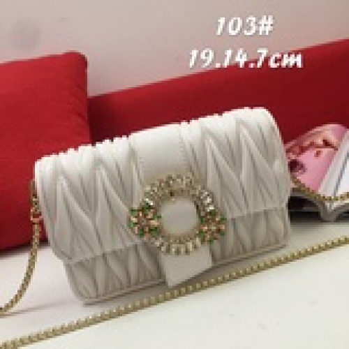 Miumiu鑽石鍊條款包包單肩斜挎[愛心] 這種充滿時尚小包103#當然要有一