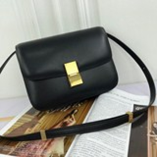 經典爆款【原單品質】手搓紋豆腐包最新款BELT BAG-豆腐包, Celine在IT Bag的世界里總是佔著一席之地