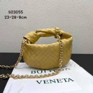 BV秋冬新款鍊條jodie。Bottega Venetal的Mini Jodi
