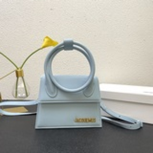 平紋jacquemus口紅包 20cm手提斜挎，展示不一樣的法式浪漫 ，原版皮