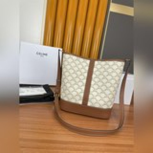 小號550 CELINETRIOMHE帆布中號水桶包13 X 11 X 7英