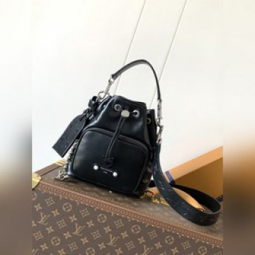 M13985黑色 頂級原單 變碼芯片163c 全皮手提包 NOé CARGO 手