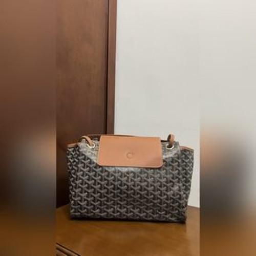 頂級進口原廠皮版本（升級版配專櫃禮品盒）GOYARD(戈雅)最新魯愛包  棕色
