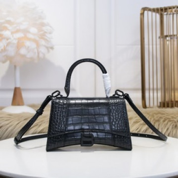 沙漏包鳄魚 紋系列 Balenciaga 巴黎世家全新推出了帥爆的Hourgla