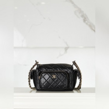 頂級進口原廠皮 所見即所得！  CHANEL 24K 多口袋相機包 黑色 小號