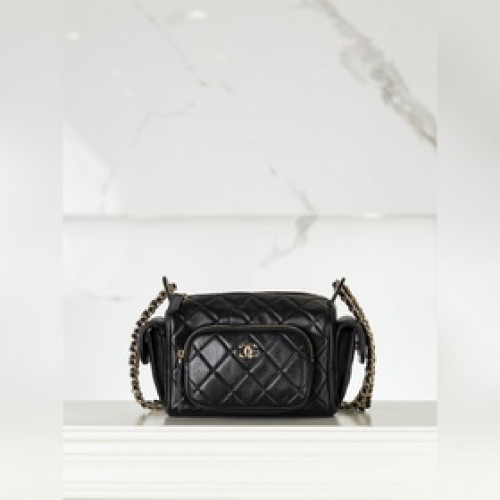 頂級進口原廠皮 所見即所得！  CHANEL 24K 多口袋相機包 黑色 小號